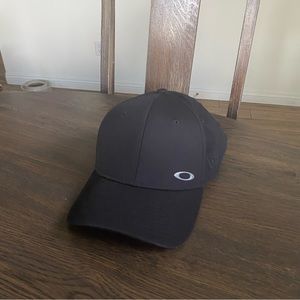 Oakley Hat